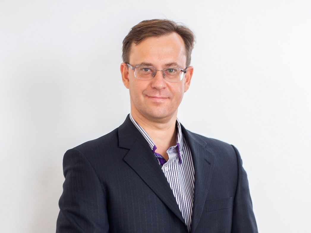 <h1>Vladislav Panchenko</h1>
<h2>Deputy Chairman of the Board, Director of the Legal Department</h2>
<p>Supervises the retail business.</p>
<p> </p>
<p> </p>